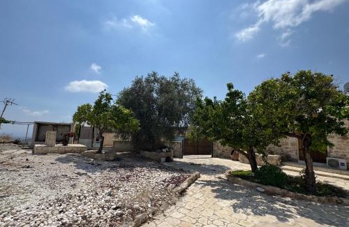 Marathounta Apartment | stone house marathounta