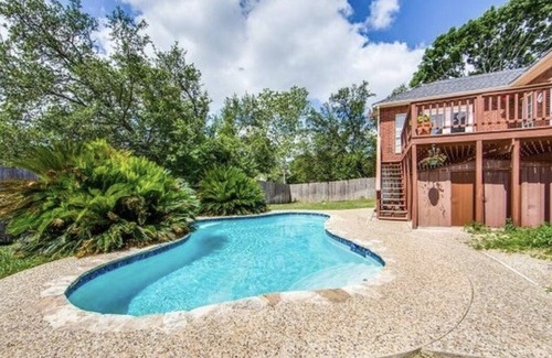 Stone Oak House | Stone Oak Oasis with Pool, Patio and Grill!
