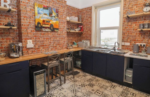 Budleigh Salterton Cottage | STONE'S THROW, pet friendly in Budleigh Salterton