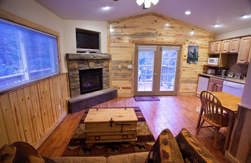 Estes Park Hotel | Stonebrook Resort - Adults Only