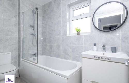 Leeds Apartment | Stonecliffe Homes by Alt-Stay Accommodation