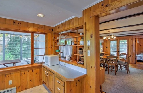 Meredith Cottage | Stonedam Cottage on the shores of Lake Winni