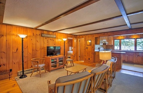 Meredith Cottage | Stonedam Cottage on the shores of Lake Winni