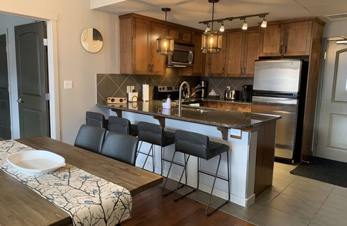 Canmore Condo | Stoneridge Top Floor w/Mountain Views/Pool/Hot Tub