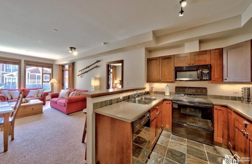 Sun Peaks Condo | Stones Throw #12