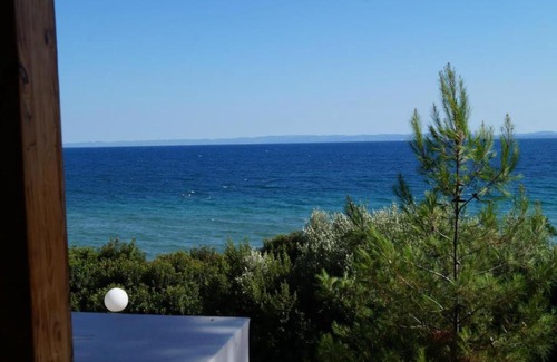 Gerakini Villa | Stonewood home garden, Trikorfo Chalkidiki