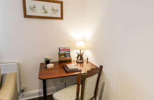 Loftus House | Stoney Cottage