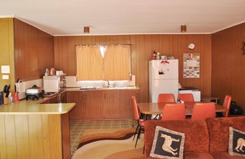 Para Wurlie House | Stoneybroke ~ A wonderful beach for children, Dog Friendly!