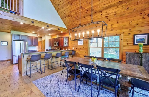 Stowe House | STOWE DREAM HOME WITH HOT TUB, FIRE PIT AND GAME ROOM