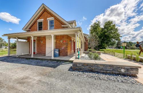 Stowe Area Apartment | Stowe Mountain Road Getaway