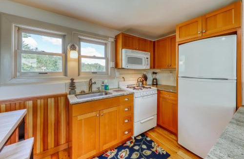 Stowe Area Apartment | Stowe Mountain Road Getaway