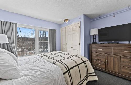 Stowe Area Apartment | Stowe Ski Chalet - 3BR with In Unit Sauna