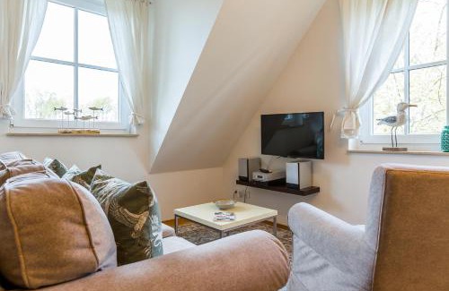 Ostseebad Ahrenshoop Apartment | Strandleben 12 - Elisabeth von Eicken