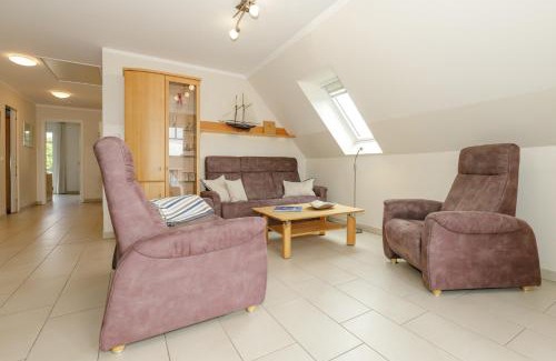 Alt Gaarz Apartment | Strandvilla Luv Lee Kapitaen-Suite