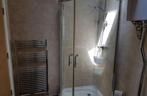 City Centre Apartment | Stratford Centre, Ground Level, Parking nearby