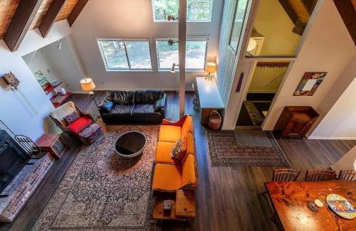 Jamaica Ski Chalet | Stratton Ski Haus