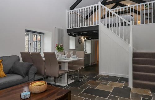 Holsworthy House | Strawberry Bank - Pipistrelle