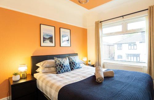 Hunts Cross Apartment | Strawberry Fields House - Air Host & Stay - 3 Bedroom