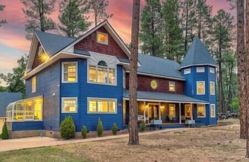 Strawberry House | Strawberry Pines Retreat