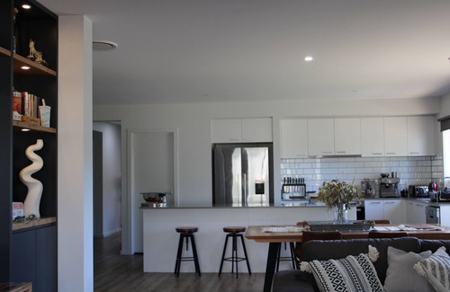 Mansfield House | Stringybark - Fantastic Family Accommodation