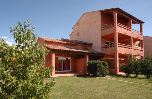 Ghisonaccia Apartment | Studio 2 ou 3 people, 150 m beach, near Ghisonaccia