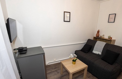 Le Perreux-sur-Marne Apartment | Studio 30 min from Paris