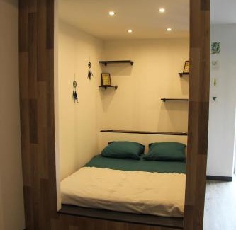 Pierrelatte Apartment | Studio 5 # Tom