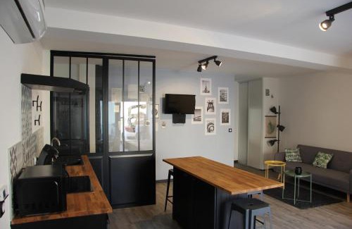 Pierrelatte Apartment | Studio 5 # Tom