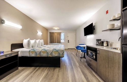 Fort Worth Hotel | Studio 6 Fort Worth, TX -Stockyards East