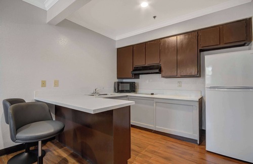 Ontario Hotel | Studio 6 Ontario, Ca - Convention Center - Airport