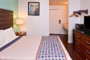 Delano Hotel | Studio 6 Suites Delano, CA