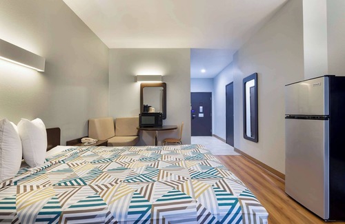 Texas City Hotel | Studio 6 Suites Texas City, Tx – I-45 South