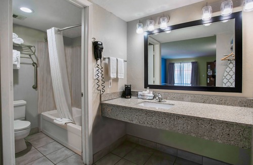 Willcox Hotel | Studio 6 Suites - Willcox, AZ