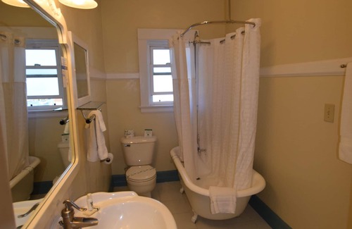 Avalon Hotel | Studio 9 Hotel Catalina