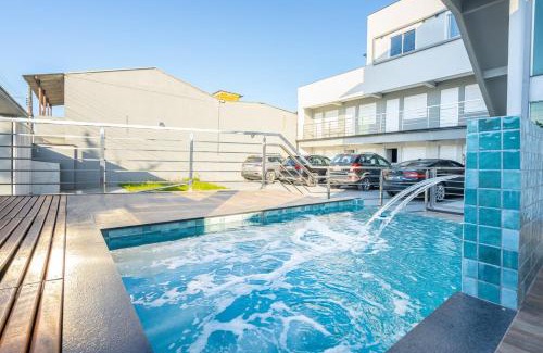Picarras Apartment | Studio A 350m PRAIA com Garagem privativa Cozinha funcional Ar Condicionado, Wi Fi, Localização estratégica, Centro da cidade, perto de tudo Reserve agora mesmo
