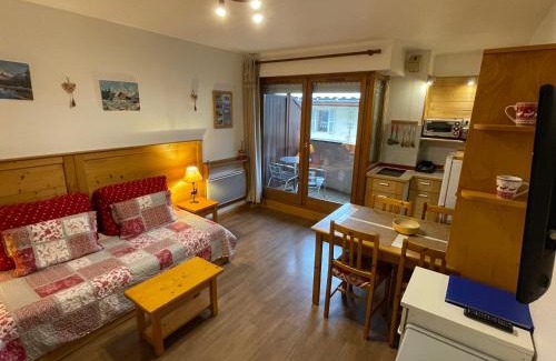 Brides-les-Bains Apartment | Studio Acacia Brides Les Bains