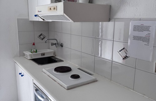 Pisses Apartment | Studio Apartment '3' with Sea View, Wi-Fi and Air Conditioning