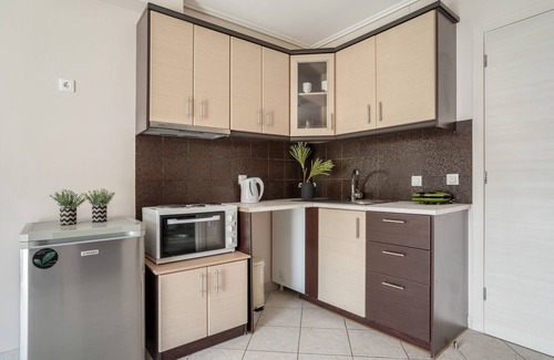 Kalligoni Apartment | Studio Apartment 'Alexandros 2 Guests A' with Mountain View, Wi-Fi and Air Conditioning