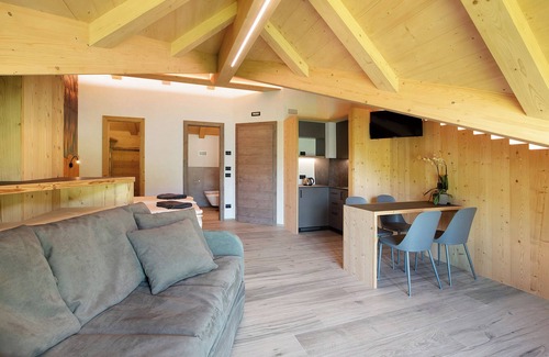 Livigno Apartment | Studio Apartment 'Agriturismo Bosco D'oro 5' with Mountain View, Shared Garden and Wi-Fi