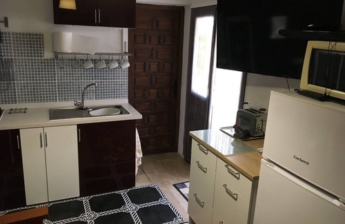 Comares Apartment | Studio Apartment, beautiful views, aircon, pool just for you, very private.