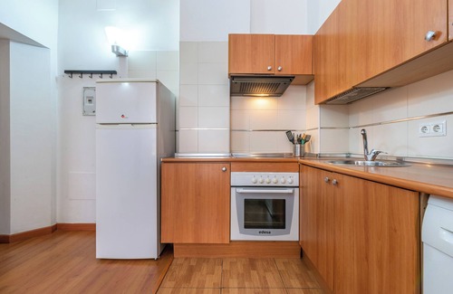 San Felipe Neri Apartment | Studio Apartment “Centro Histórico” in Centre of Málaga with Wi-Fi & Balcony