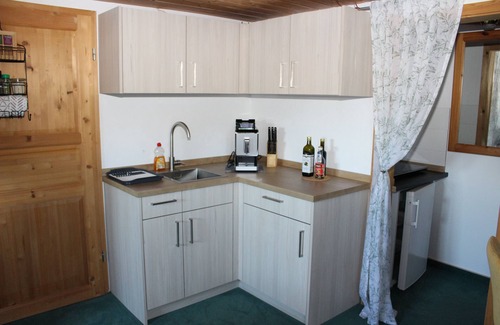 Bad Bayersoien Apartment | Studio Apartment 'Without Lake View' with Sea View, Shared Terrace and Wi-Fi