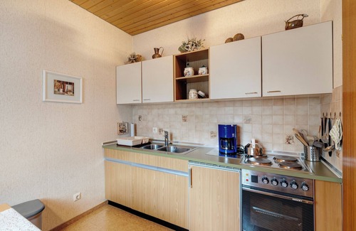 Kniebis Apartment | Studio Apartment 'Ferienwohnung B, 30 Qm' with Shared Terrace, Shared Garden and Wi-Fi