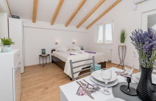 Gradina Apartment | Studio Apartment Harmony NP Krka