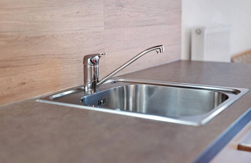 Racines Apartment | Studio Apartment "Heiserhof - Holunder" with Mountain View, Balcony & Wi-Fi
