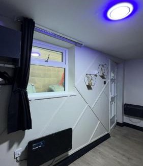 Bolton Apartment | Studio apartment in bolton town
