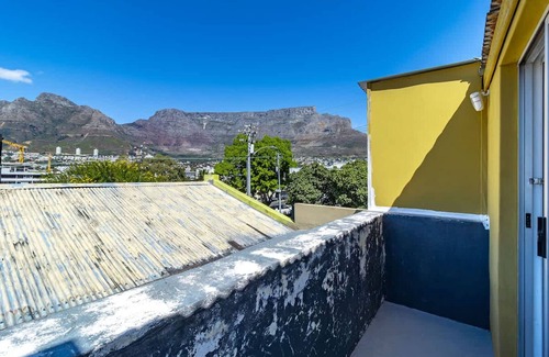 Bo'Kaap Apartment | Studio Apartment in Colourful Bo-kaap