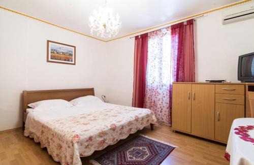 Savudrija Apartment | Studio apartment in Savudrija with Terrace, Air condition, WIFI, Washing machine (123-8)