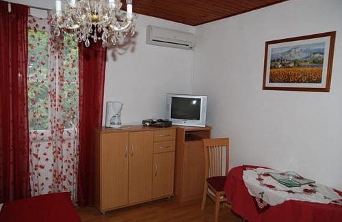 Savudrija Apartment | Studio apartment in Savudrija with Terrace, Air condition, WIFI, Washing machine (123-8)
