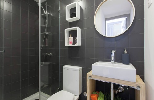 Mouraria Apartment | Studio Apartment Located Central Lisbon